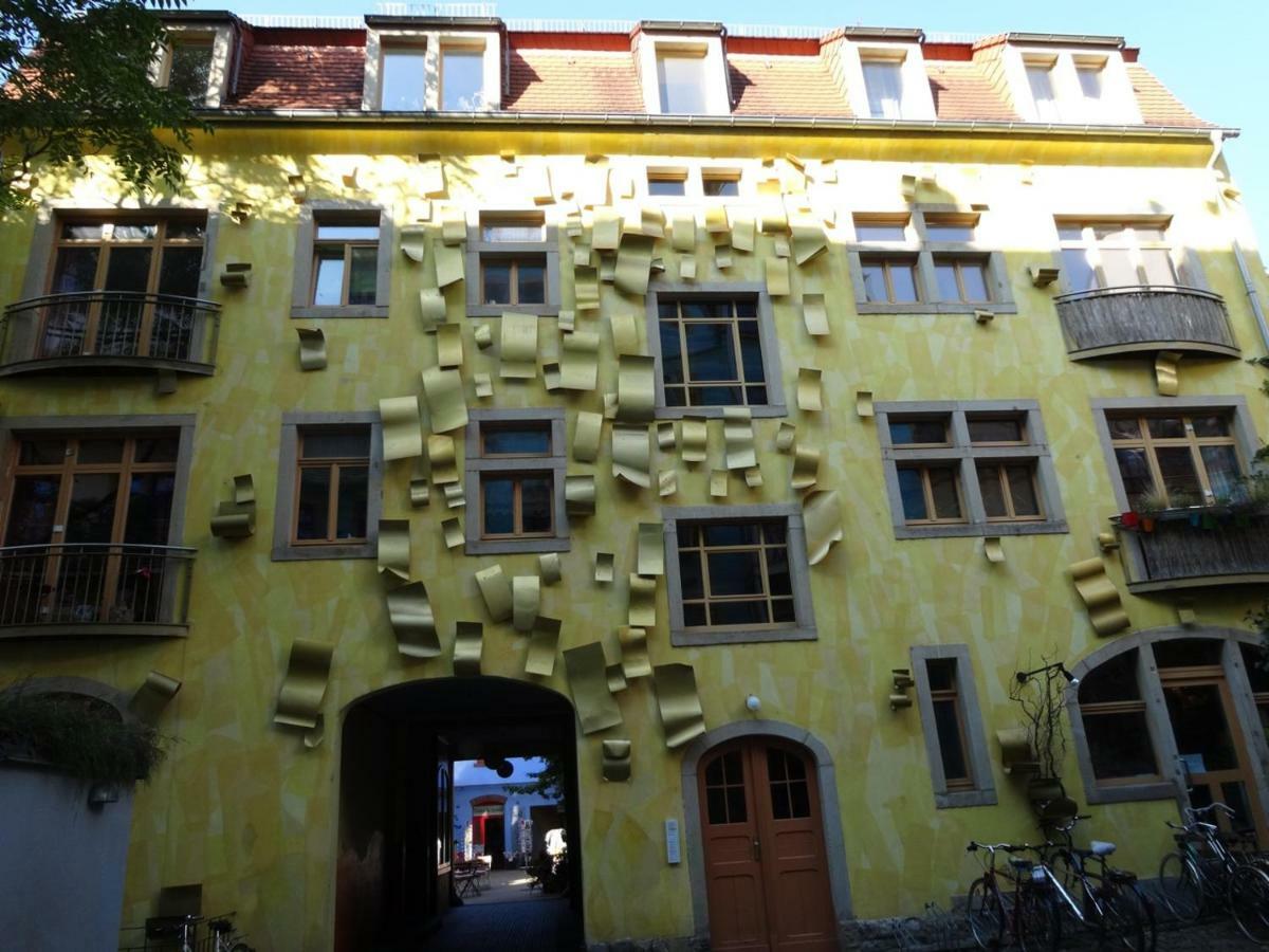 Kunsthofperle Apartment Dresden Bagian luar foto